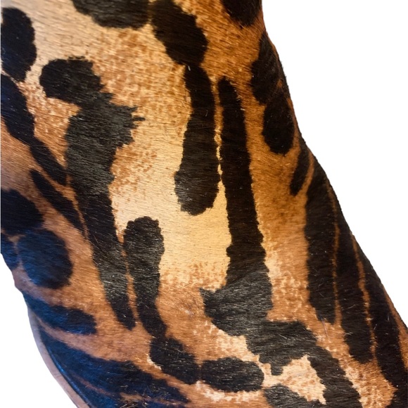 Louise et Cie Thisbee Genuine Calf Hair Upper Leather Lining Leopard Bootie 7M - Picture 5 of 9